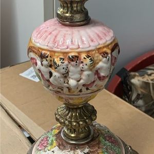 Lamp- Vintage 1970 lamp with angels